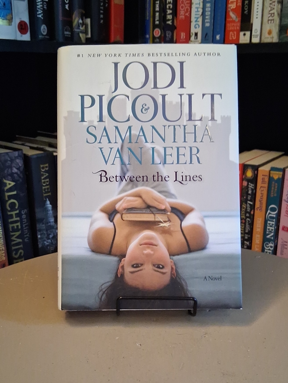 Between The Lines By Jodi Picoult And Samantha Van Leer